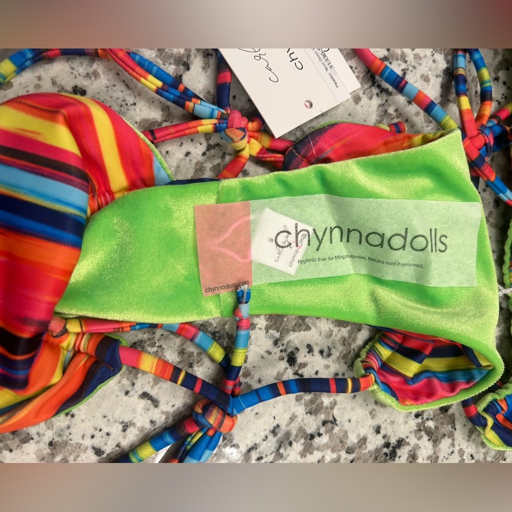 Reversible swimsuit - Picture 9 of 10
